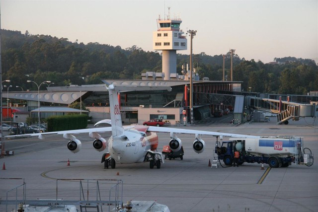 Saltan una decena de casos de cáncer entre la plantilla del aeropuerto de Peinador en Vigo y USO reclama investigarlos