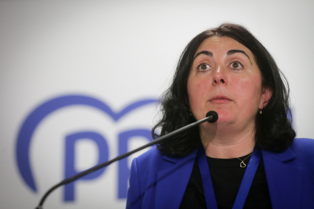 Archivo - La candidata del PP a la Alcaldía de Lugo, Elena Candia, interviene durante el seguimiento de la jornada electoral en la sede del PPdeG de Lugo, a 28 de mayo de 2023, en Lugo