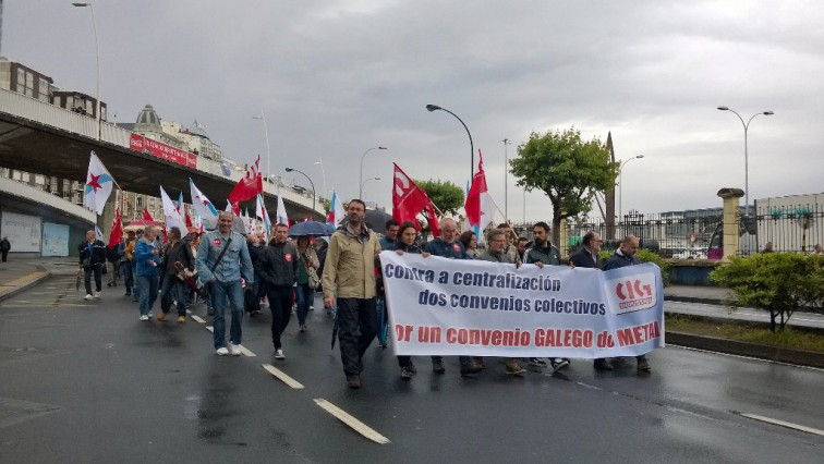 Unha manifestación demanda na Coruña un convenio galego do metal