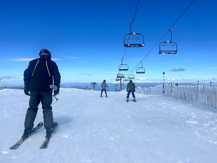 Previsión de hasta 20 centímetros de nieve en Manzaneda este fin de semana para los esquiadores