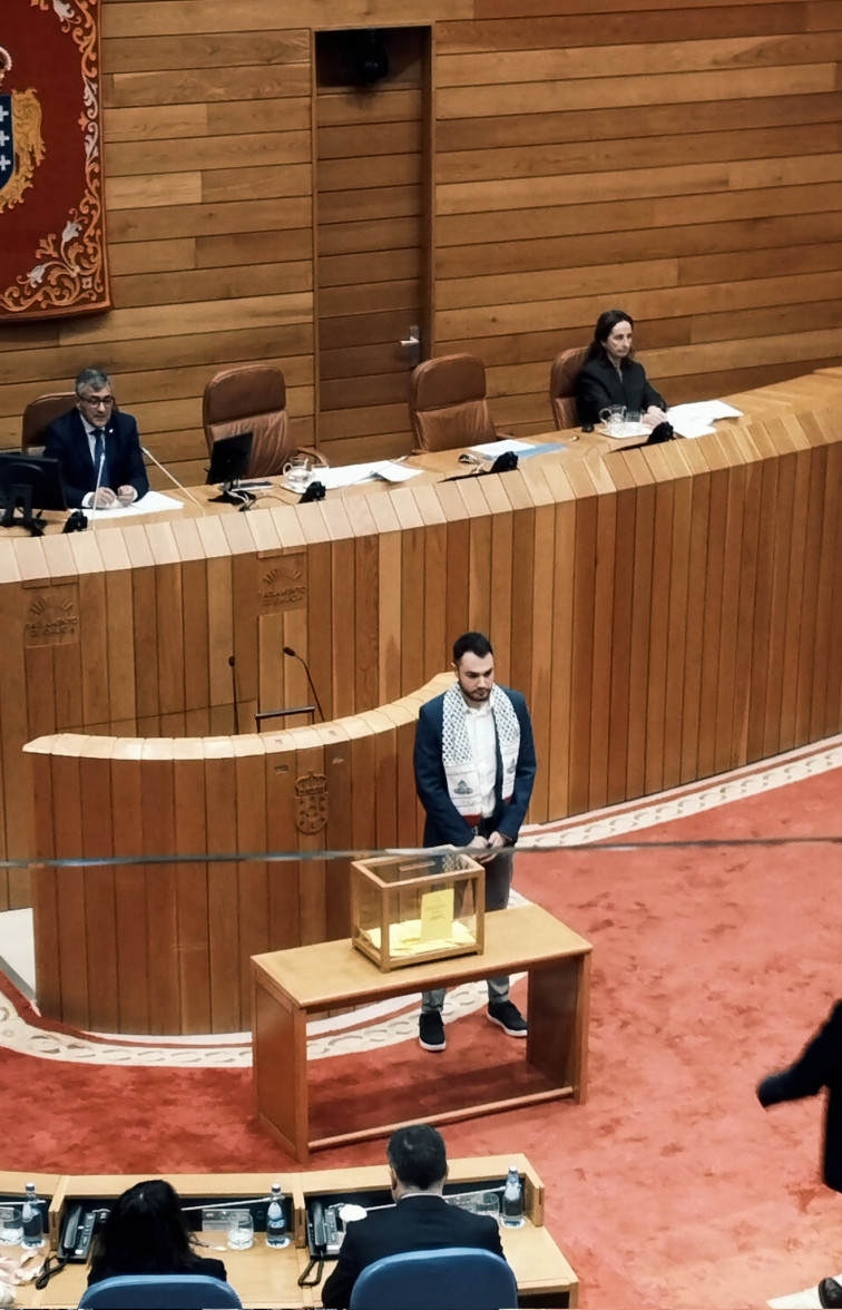 Ethel Vázquez sale de la consellería de Infraestructuras al colocarla Rueda en la Mesa del Parlamento