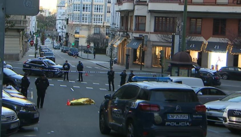 El cuerpo de Yoel Quispe tras ser apuñalado en las calles de A Coruña