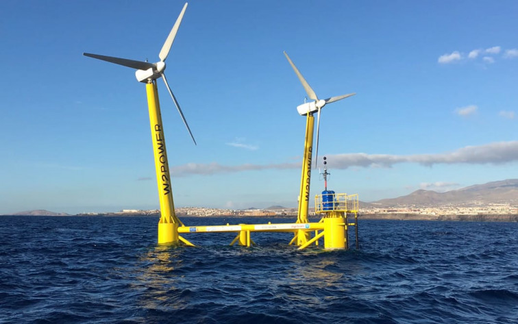 El sector pesquero protesta en Burela ante la instalación de eólicos marinos