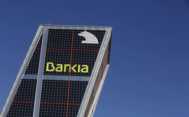 Dimiten los tres directivos del Banco de España investigados por el caso Bankia