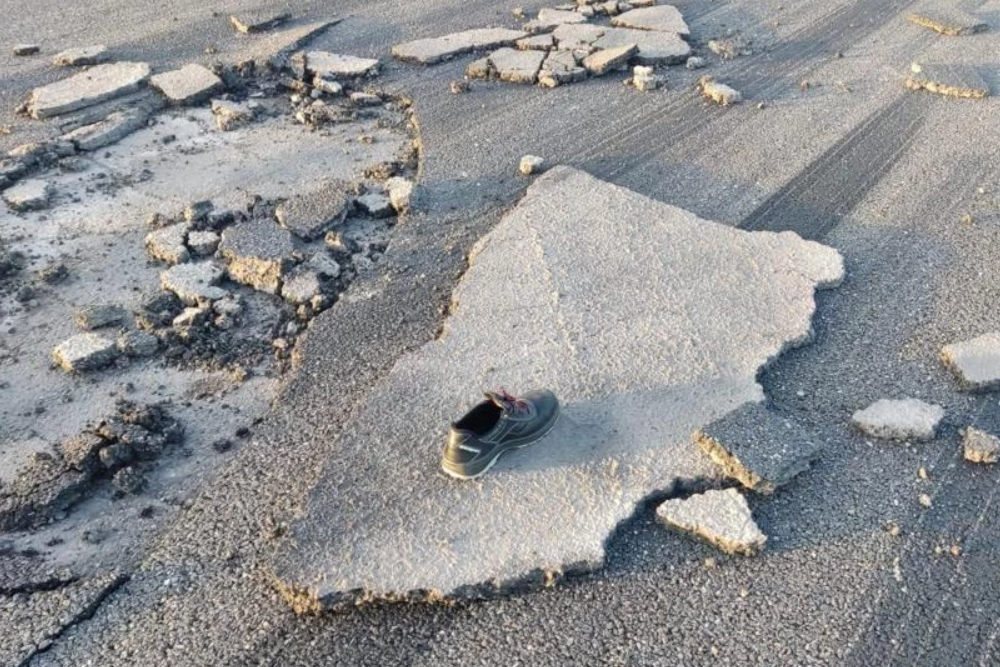 Bache en la pista de Peinador en 2023 una de las veces que AENA tuvo que cerrar la pista en una foto de @controladores