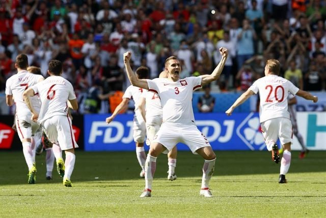 Eurocopa 2016: Portugal, Gales y Polonia pasan a cuartos de final