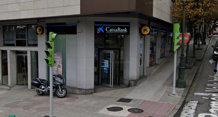 Tres detenidos por el atraco a una oficina de Caixabank en Vigo