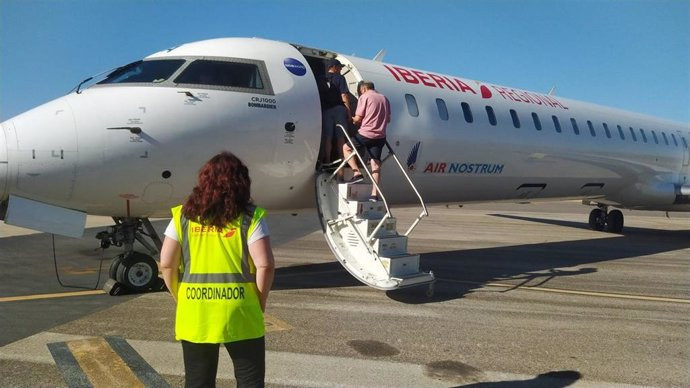 Galicia y Melilla, más cerca gracias a una ruta de Air Nostrum desde Lavacolla