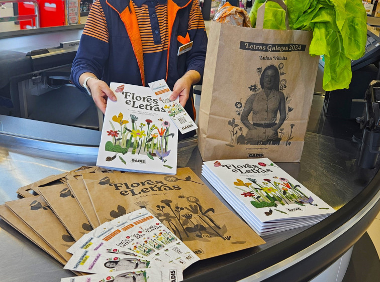 'Flores e letras' en los supermercados Gadis por las Letras Galegas