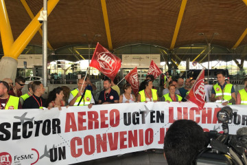 Una pasada protesta de UGT en un aeropuerto en una foto de AEREO UGT