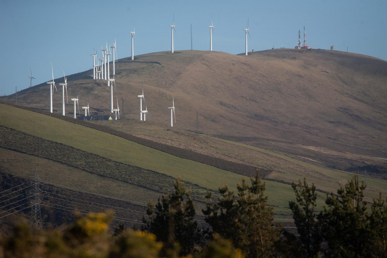 La Xunta empieza a suspender expropiaciones para proyectos eólicos tras las paralizaciones del TSXG