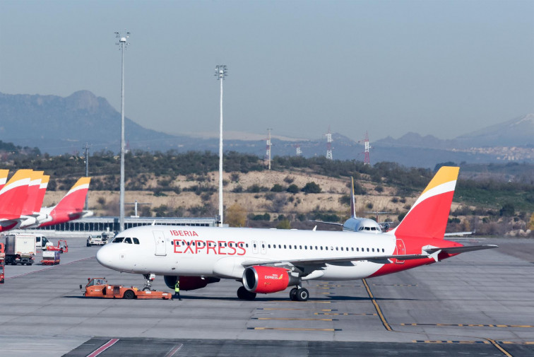 Reunión entre UGT e Iberia después de la huelga que canceló más de una veintena de vuelos