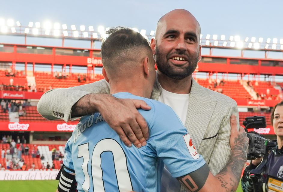 Aspas y Giraldez celebran la permanencia con el Celta