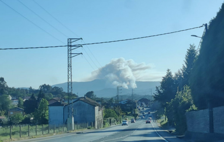 Investigan a un vecino de Rois como presunto autor de un incendio que arrasó 130 hectáreas