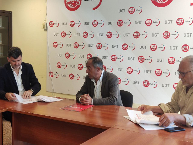 Nicolás González Casares durante la reunión en UGT.