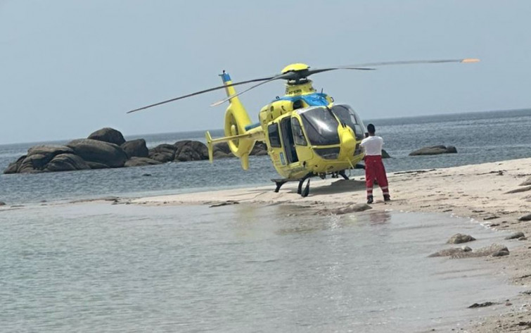 Un turista muere ahogado en la Praia da Insuela, en Carnota