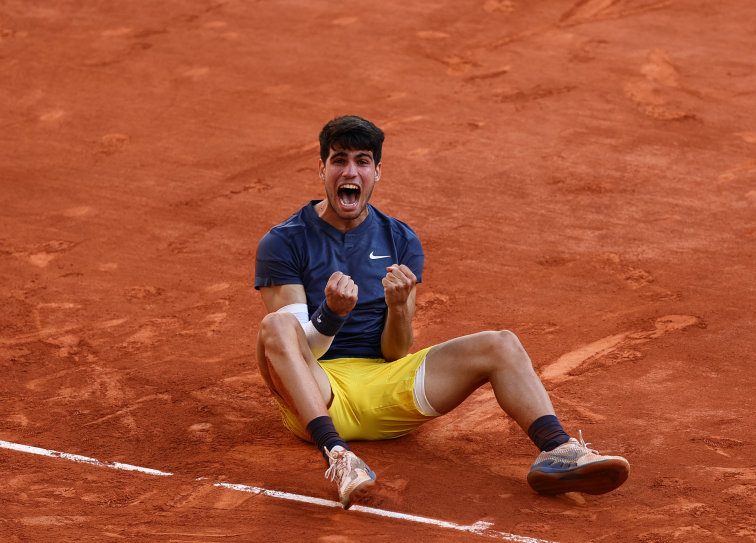 ¡Carlos Alcaraz campeón en París! El español toma el testigo de Nadal en Roland Garros