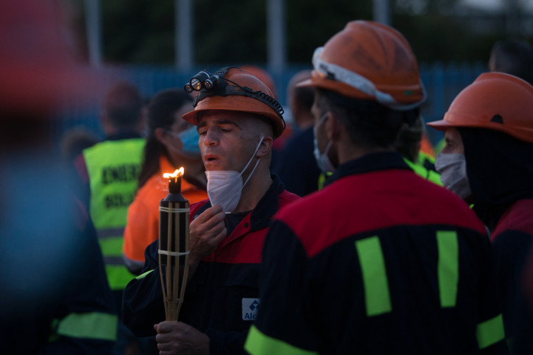 Alcoa San Cibrao pide a los trabajadores un esfuerzo en seguridad mientras llegan las visitas para la venta