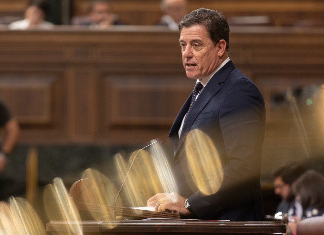 El secretario general del PSdeG, José Ramón Gómez Besteiro, durante una sesión plenaria, en el Congreso de los Diputados, a 11 de junio de 2024, en Madrid.