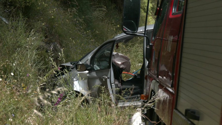 Un día de luto oficial por la muerte de una vecina de Oia de 33 años que chocó contra un muro