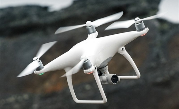 Buscan con drones a un octogenario desaparecido en Curtis