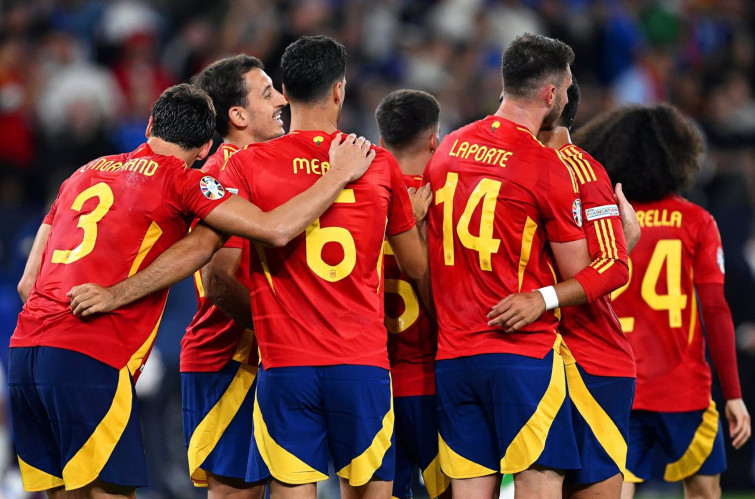 España busca el pleno ante Albania, pero ni así evitaría a Alemania en cuartos de final