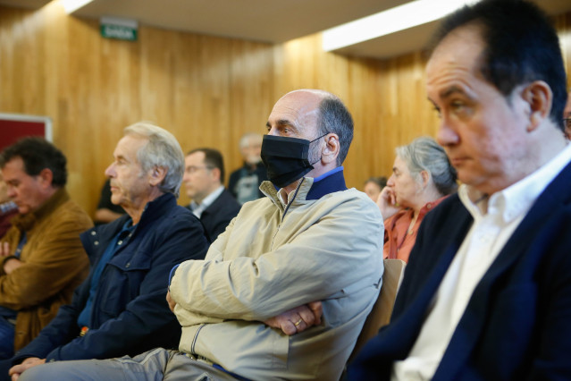 Los imputados Jorge Pío (2d) y Javier Reguera (1d)  durante el juicio de la pieza original de la que derivó la macrocausa ‘Pokémon’, en la Audiencia de Lugo, a 24 de junio de 2024, en Lugo, Galicia (España).