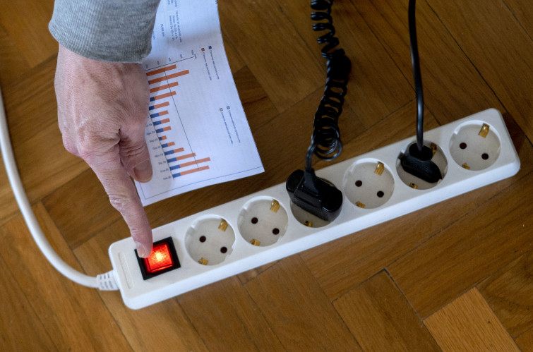 Adiós a la excepción ibérica, sube el IVA de la luz al 21%