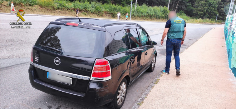 Conductor de A Guarda atropella a un ciclista por detrás en Oia y se da a la fuga