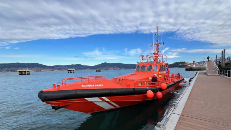 Tres tripulantes de un mejillonero hundido en Moaña, a salvo gracias al rescate de un barco cercano