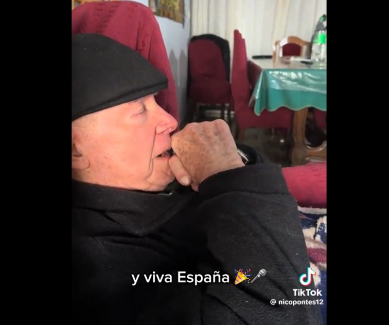 (VÍDEO) Un emigrante gallego de 90 años se hace viral por su pasión por 'La Roja' desde la 'Quinta Provincia'