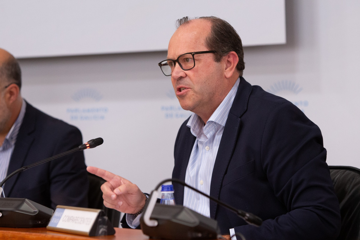 El presidente de la Sociedade Galega de Medio Ambiente (Sogama), Javier Domínguez, en la Comisión 2ª.