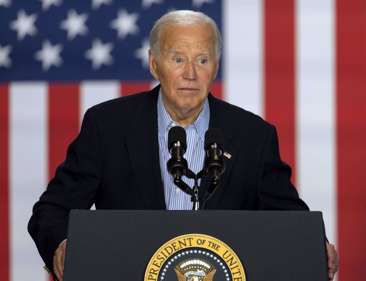 La edad y la fatiga acorralan a Joe Biden, que se piensa si seguir o no en la carrera presidencial