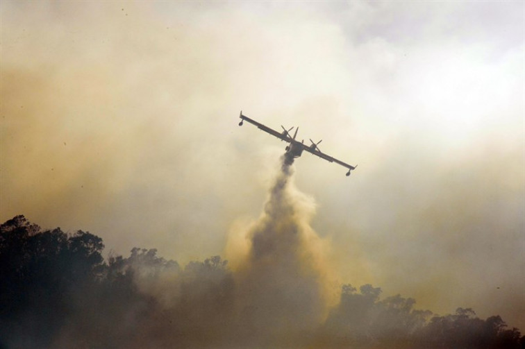 O lume arrasa máis de 900 hectáreas en Galicia