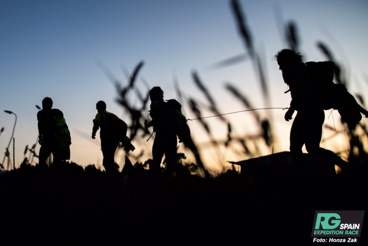 Raid Gallaecia: correr 500 kilómetros con tramos de trekking, MTB, kayak y barranquismo