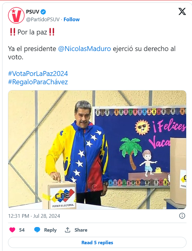 Maduro votando