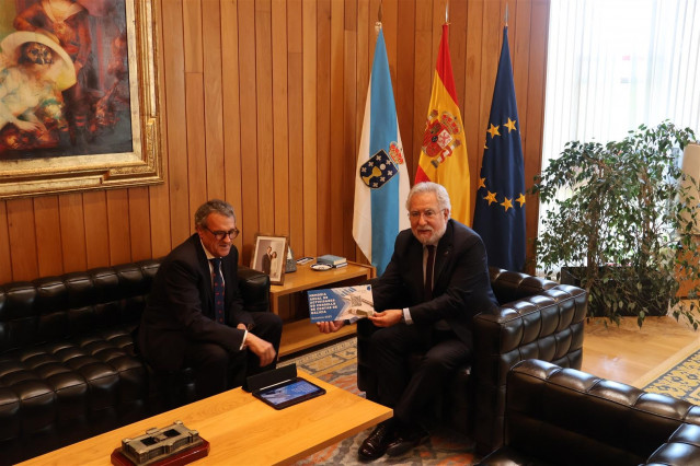 Entrega en el Parlamento de Galicia de los informes de Contas este miércoles.