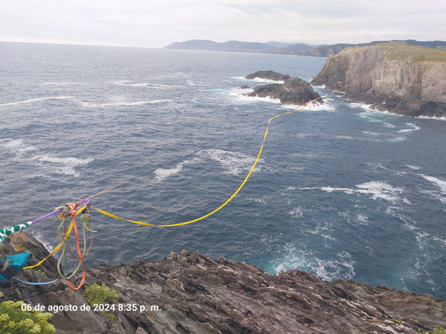 Cuerda colocada en Punta Frouxeira