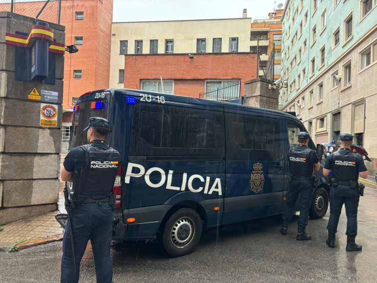 Un detenido y un fugado tras una persecución con un vehículo robado por carreteras de Ferrol y Narón