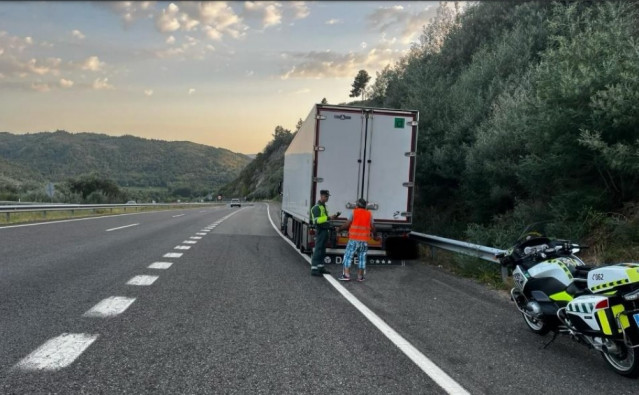 Interceptado en Verín (Ourense) un camionero que quintuplicaba la tasa de alcohol máxima permitida