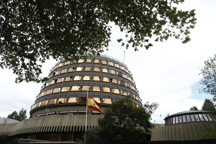 ​El Constitucional avala la ley que permite suspender a cargos públicos desobedientes