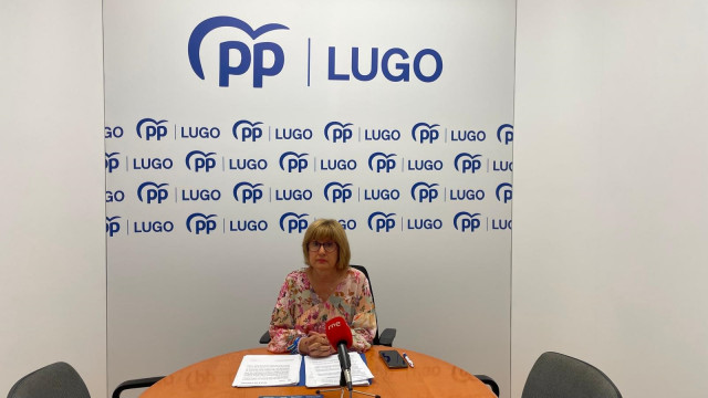 La concejala popular, Aurora Goás, este jueves durante la rueda de prensa convocada por el Grupo Municipal para reclamar al Gobierno local la adhesión al sistema VioGén. En Lugo, a 22 de agosto de 2024.