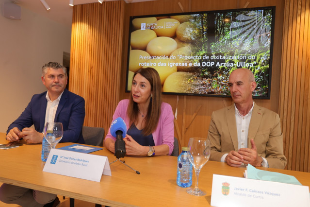 La conselleira de Medio Rural, María José Gómez, en la presentación de la ruta de las iglesias y de la DOP Arzúa-Ulloa