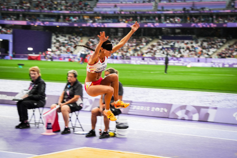 La saltadora Alba García, conquista una medalla en París con un salto de más de cuatro metros