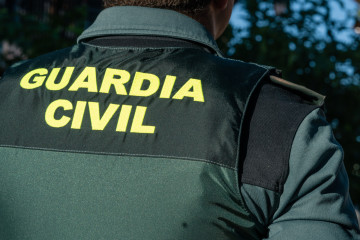 Un agente de la Guardia Civil