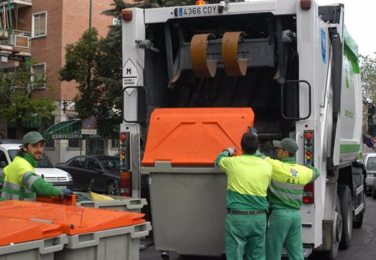 La huelga de basuras comenzará en Carballo este fin de semana sin acuerdos para un 