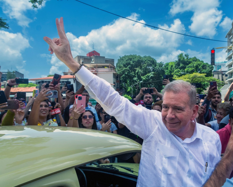 El ganador de las elecciones venezolanas, Edmundo González, se exilia en España