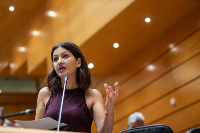 La ministra de Juventud e Infancia, Sira Rego, durante una sesión plenaria en la Cámara Alta, a 17 de septiembre de 2024, en Madrid (España). La crisis humanitaria de Canarias en materia de inmigración y la desigual aplicación de la ley de amnistía por lo