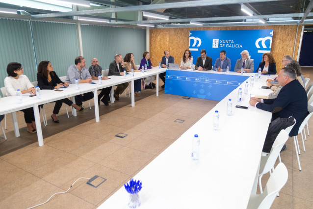 La Xunta de Galicia ha celebrado este jueves la primera reunión del grupo de trabajo sobre Inteligencia Artificial (IA) para diseñar un marco ético que regule el uso de esta en el sistema educativo.