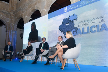 Presentación del estudio 'Reforma do mapa municipal de Galicia'